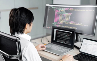 南县 ,php声明和调用变量的符号是什么？